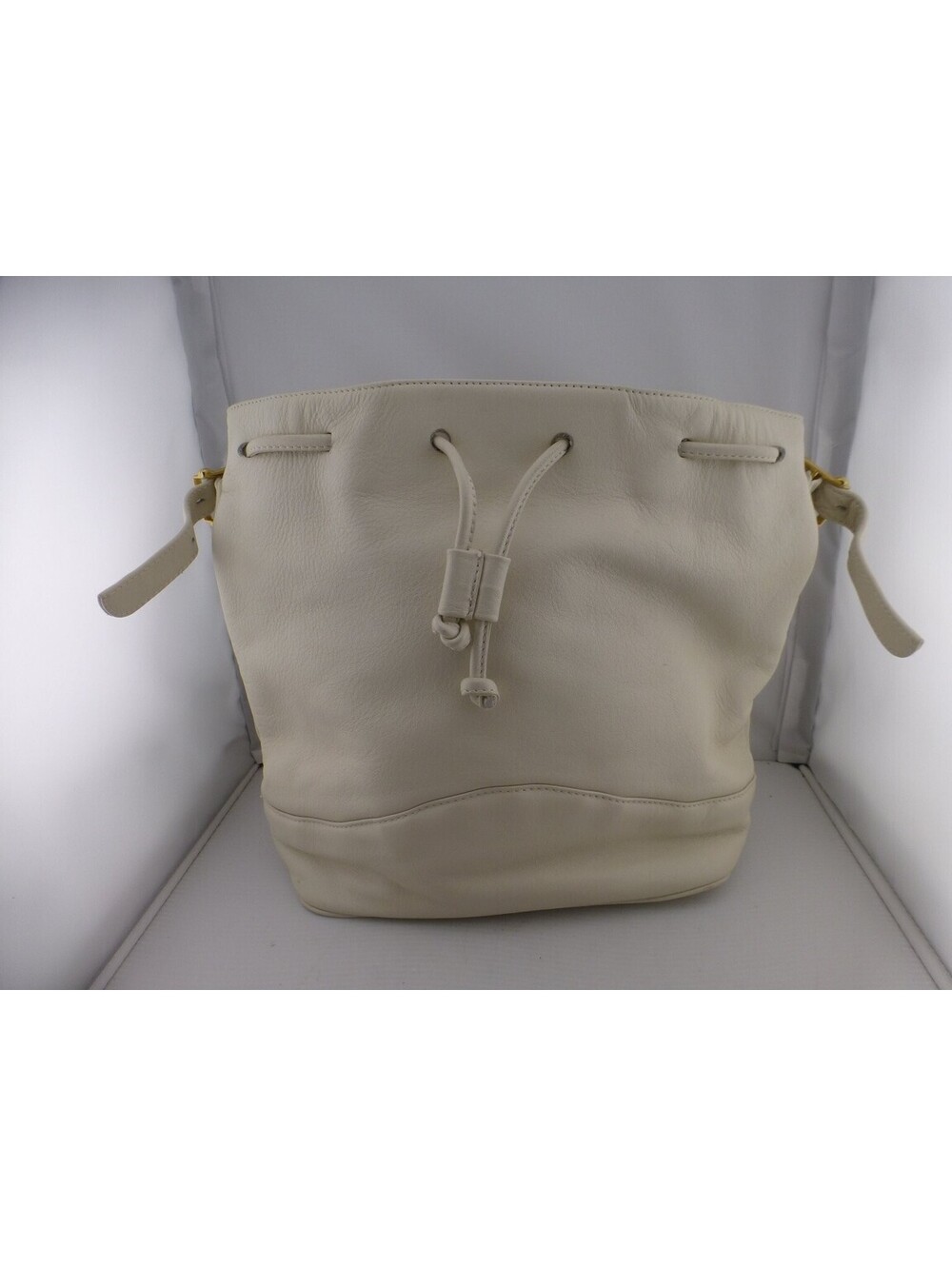 Lisa Loren Ivory Leather Drawstring Bucket Bag Shoulder Handbag Gold Hardware H4